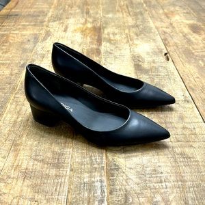 Via Spiga black leather kitten heels size 5.5 brand new, never worn